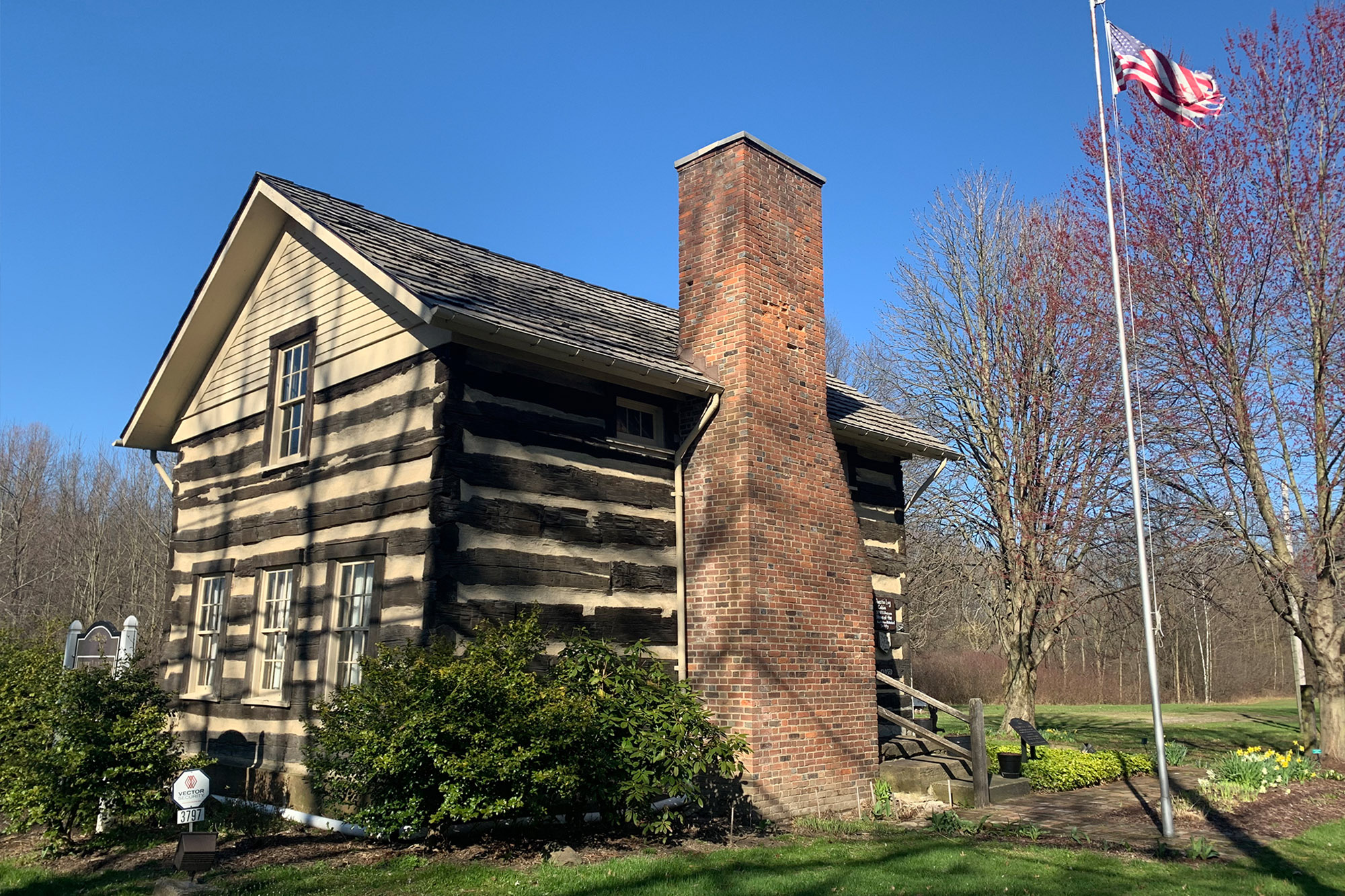 Austintown Log Cabin